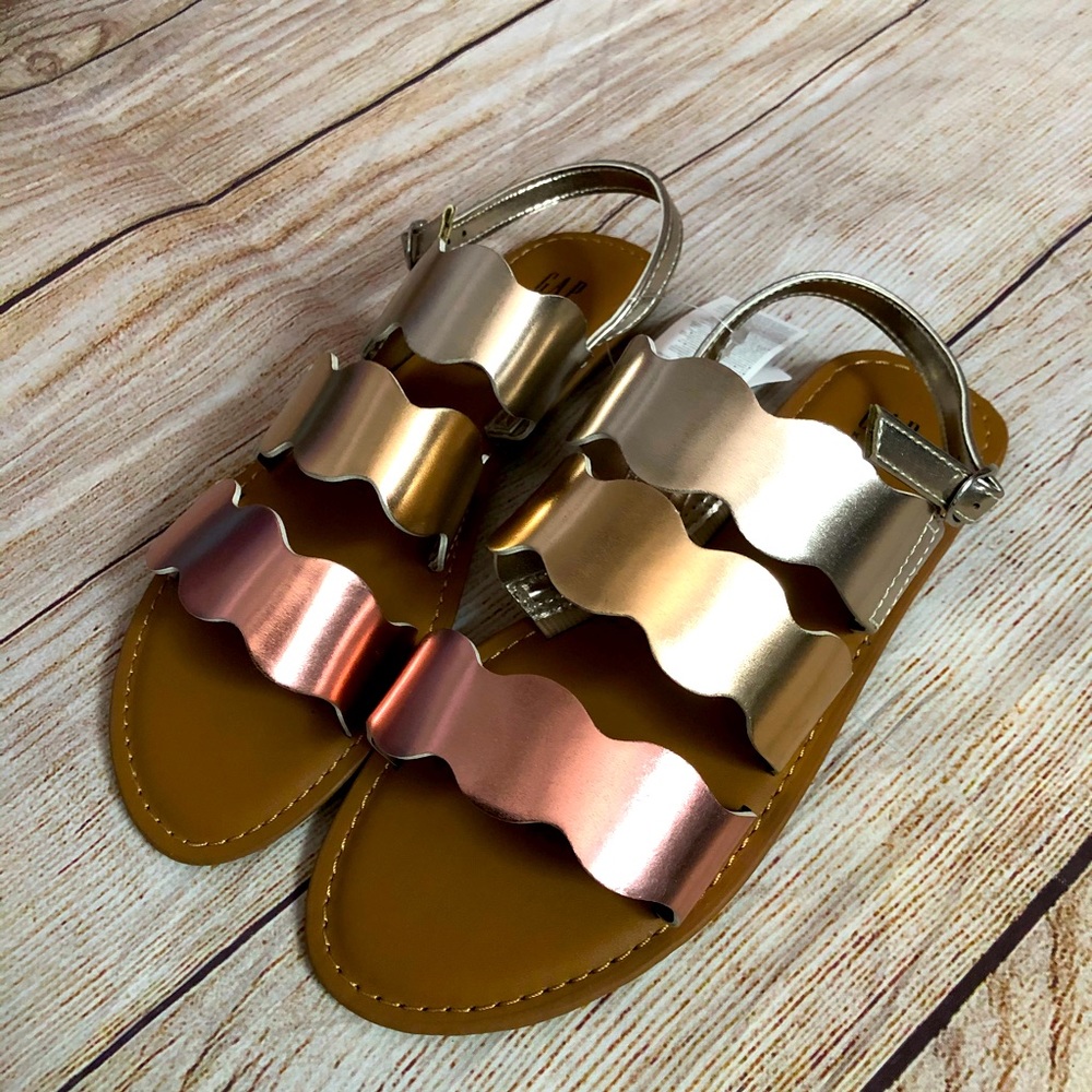 Gap Kids 3 tone metallic sandals - NEW